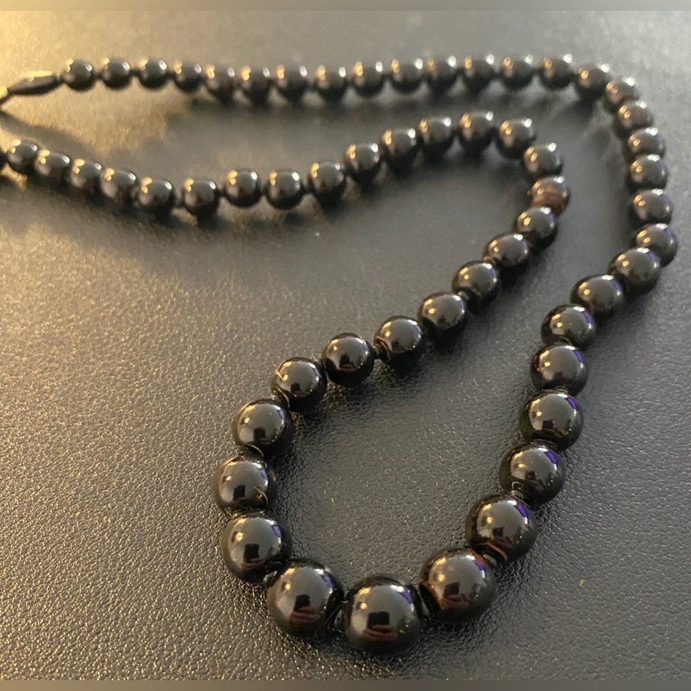 Vintage Dark Color Stone Graduated Necklace - 19 Inches Long